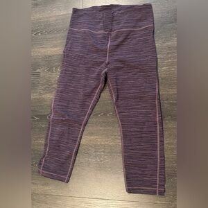 Athleta Ultimate Capri Purple Striped Leggings Size Medium
